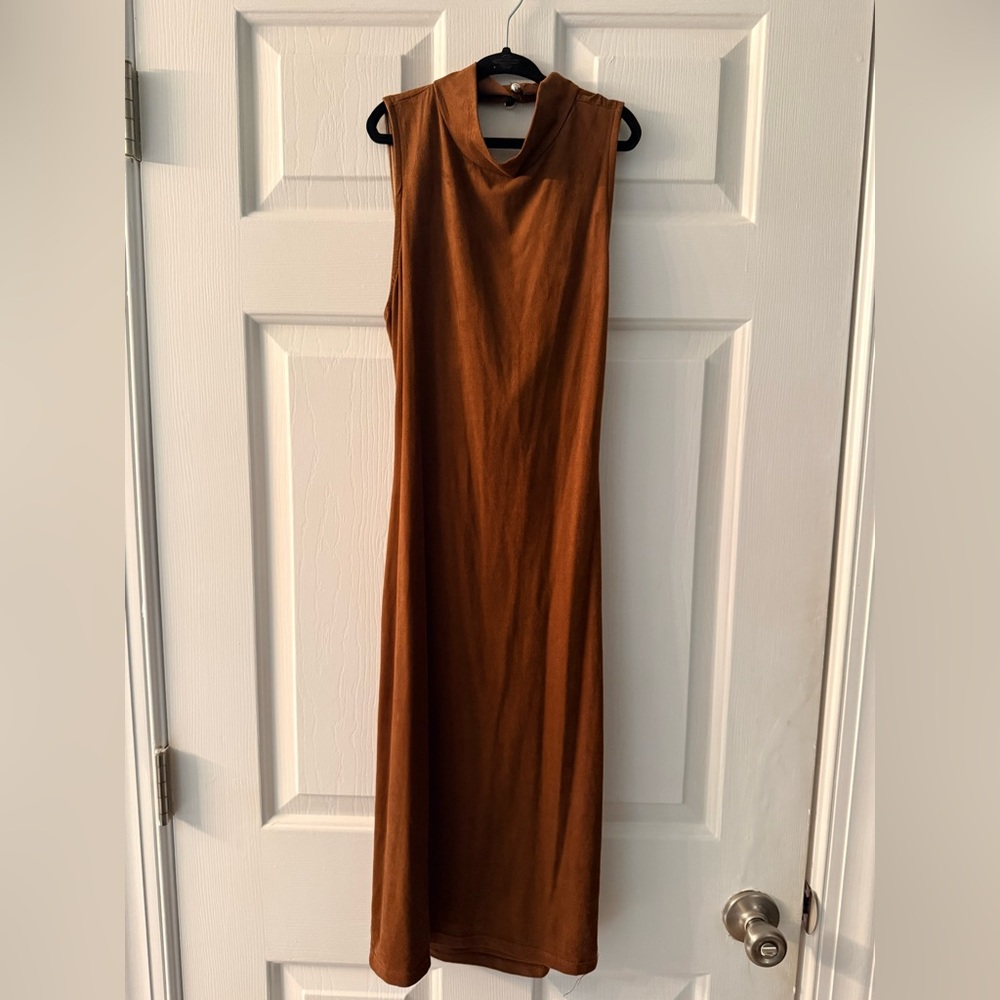 Backless Brown Sleeveless Dress